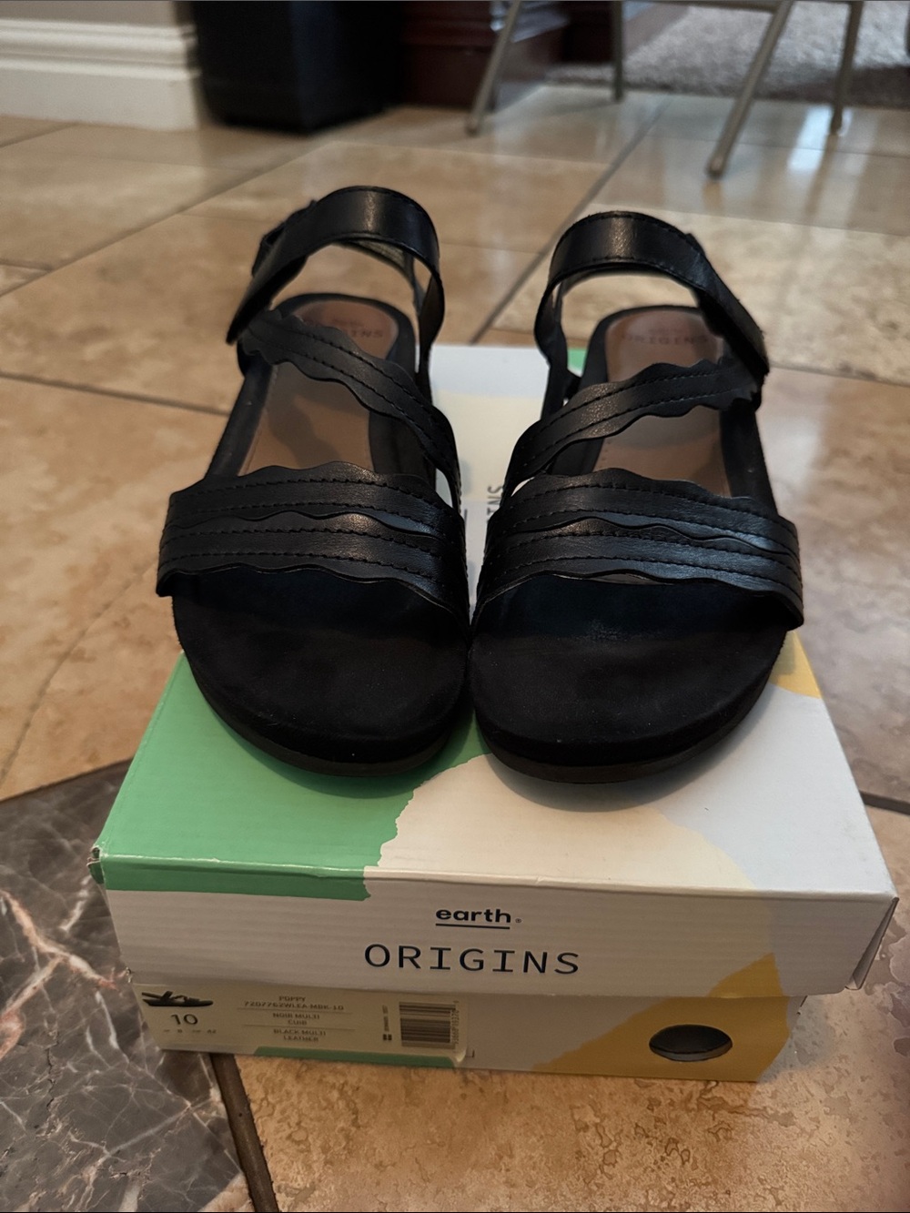 Earth Origins Women's Black Leather Strappy Casual Sandals
